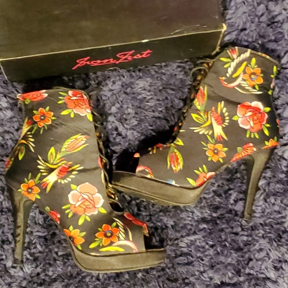 Iron Society Suicide Platform lace up bootie - Picture 4 of 8